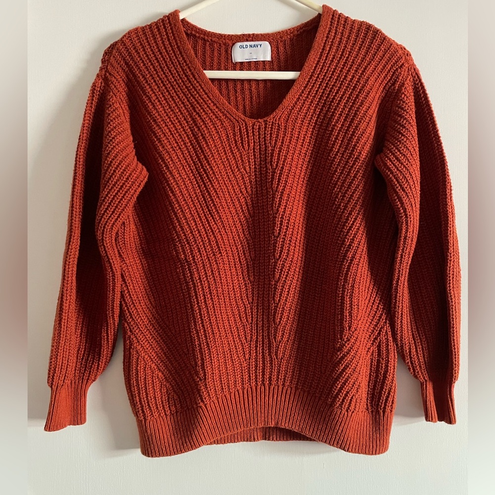 XS women’s Old Navy sweater
